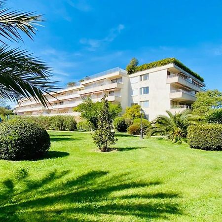 Apartamento Charming Studio With Pool In Saint Tropez Exterior foto