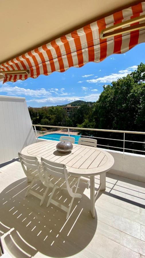 Apartamento Charming Studio With Pool In Saint Tropez Exterior foto